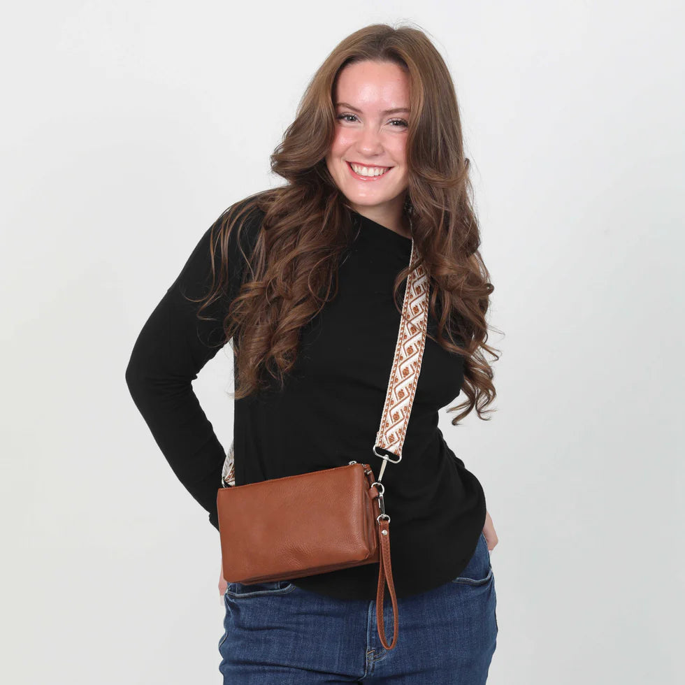 Stefani Crossbody/Wristlet-CAMEL